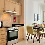 Modern 1Bhk Unit With Canal View