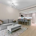 Prime Location, Great Value 1 Bedroom Apt Near Moe, Greens