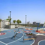 Vayk - Large 1-Bedroom Apartment Close To The Hospital And Dubai Hills Mall