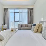 Elegant Studio In Al Jaddaf With Modern Amenities