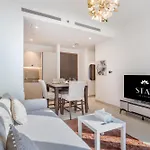 Stay By Latinem Luxury 1Br Holiday Home Cv B207 Near Burj Khalifa