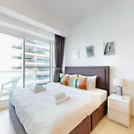 Chic Urban Retreat In Business Bay