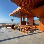 Exquisite 2Br Apartment In La Cote Building 5