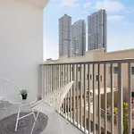 Elegant Studio In Luma 22 Prime Location