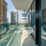 Dubai Luxe Haven - World Record Residence