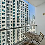 Newly-Furnished 1Br At Dec Tower 2