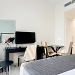 Bespoke Holiday Homes - High Floor Studio In Tower 108 Jvc
