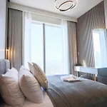 Vip Experience Dubai Downtown At Forte- Sea View- Modern Luxury Apartments