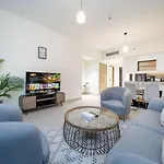 Tranquil 1 Bedroom Dubai Hills Escape