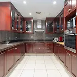 Luxury 2Bedroom With Terrace & Burj Khalifa View