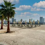 Sleek 1-Bedroom Beachfront Escape In Marina Vista