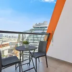Prival - Contemporary 1Br Apt