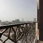 Livbnb-2B With City Skyline Views, Al Jaddaf