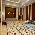 2Br Luxury Suite With A Garden View
