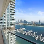 Luxurious 2Br In Beachfront With Marina Skyline View