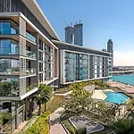 Charming 1-Bedroom Apartment Perfect For Family In Bluewaters Island