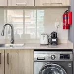Elegant 1Br With Balcony & Views In Business Bay