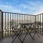 Bright 1Br At Collective Tower 1 Near Hills Mall