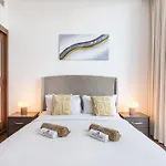 Palm Home Next To Nakheel Mall With Private Beach