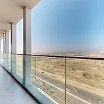 Spacious 3Br Apartment