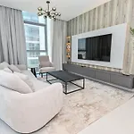1Br By Dubai Crystal Lagoon In District One Meydan