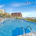 Shoreline 14, Al Hallawi - Palm Jumeirah - Mint Stay