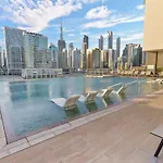 Waves - Stunning 1Br With Huge Terrace & Scenic Views
