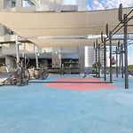 Waves - Stunning 1Br With Huge Terrace & Scenic Views