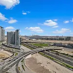 Like Home - 1810 Stunning 1-Bhk Apartment In Prime Location