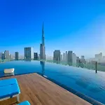 City Centre I Infinity Pool I Licensed Bar