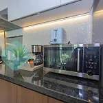 Bloomfields Modern 1Bedroom In Wavez