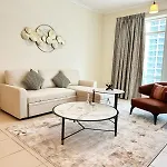 Step Into Sophistication - Stylish 1-Br Apartment In Downtown Dubai By Petals Holiday Homes