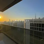 Sleek 2Br In Nobles, Business Bay
