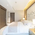Holistay Luxury Collection Dubai Mall 1-Br Downtown