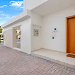 First Class Villa Style Meets Scenic Beauty