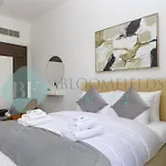 Bloomfields Olivz Cozy Studio