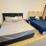 Holidays And Vacations In Marina Beach Dubai