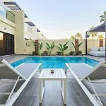Stunning 4 Bed Villa, Private Pool, Damac Hills