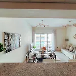 Gorgeous One Bedroom Apartment In The Heart Of Dubai