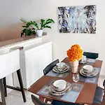 Gorgeous One Bedroom Apartment In The Heart Of Dubai