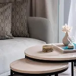 Keyrock Living - Zada Tower Stay With Pool & Gym Access