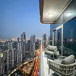 Keyrock Living - Skyline Escape At Paramount