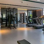Striking 1-Bedroom Apartment In Oxford 212, Jvc