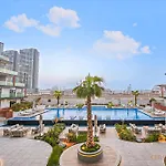 Striking 1-Bedroom Apartment In Oxford 212, Jvc