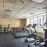 Luxurious Studio - Golf View - Sports City - Dubai