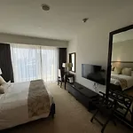Stylish Studio Retreat In Dubai Marina Prime Location & Stunning Views