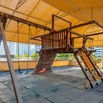 13 - Comfy 2Br Family Apartment With Breathtaking Waterfront View - Free Parking