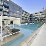 Vayk - Luxurious 2 Bd Apartment With Private Jacuzzi In Jvc