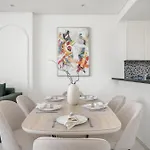 Urbanstays Dubai - Paramount Midtown