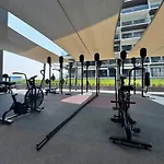 Downtown Stay With Burj Khalifa Views, Swimming Pool,Steam,Sauna,Gym In The Heart Of Business Bay